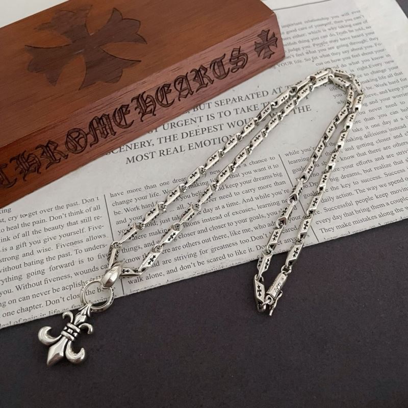 Ch**me He**ts necklaces